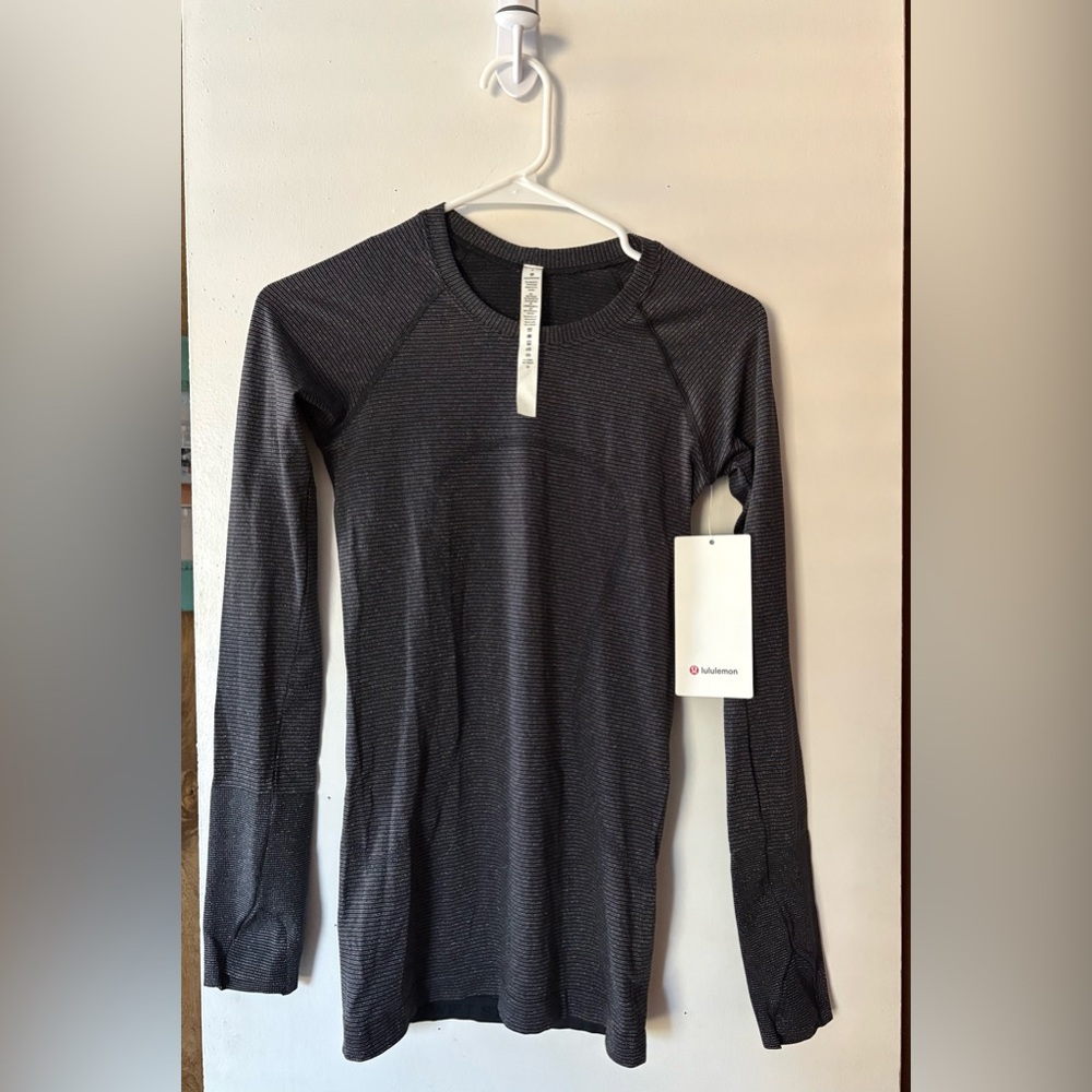 lululemon athletica Swiftly Speed LS *Shine size 4